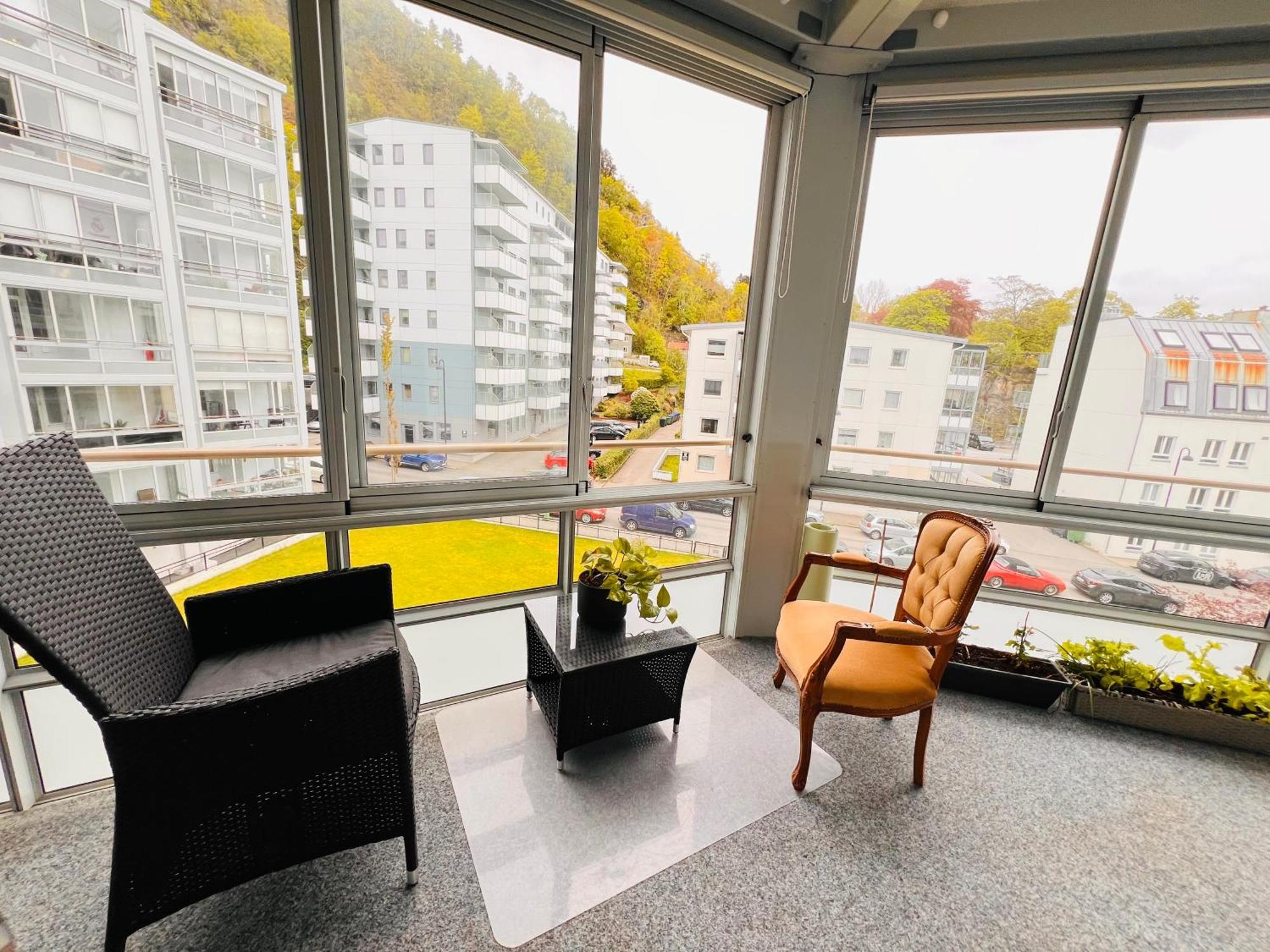 Luxury Service Apartment By Chanya Ålesund Esterno foto