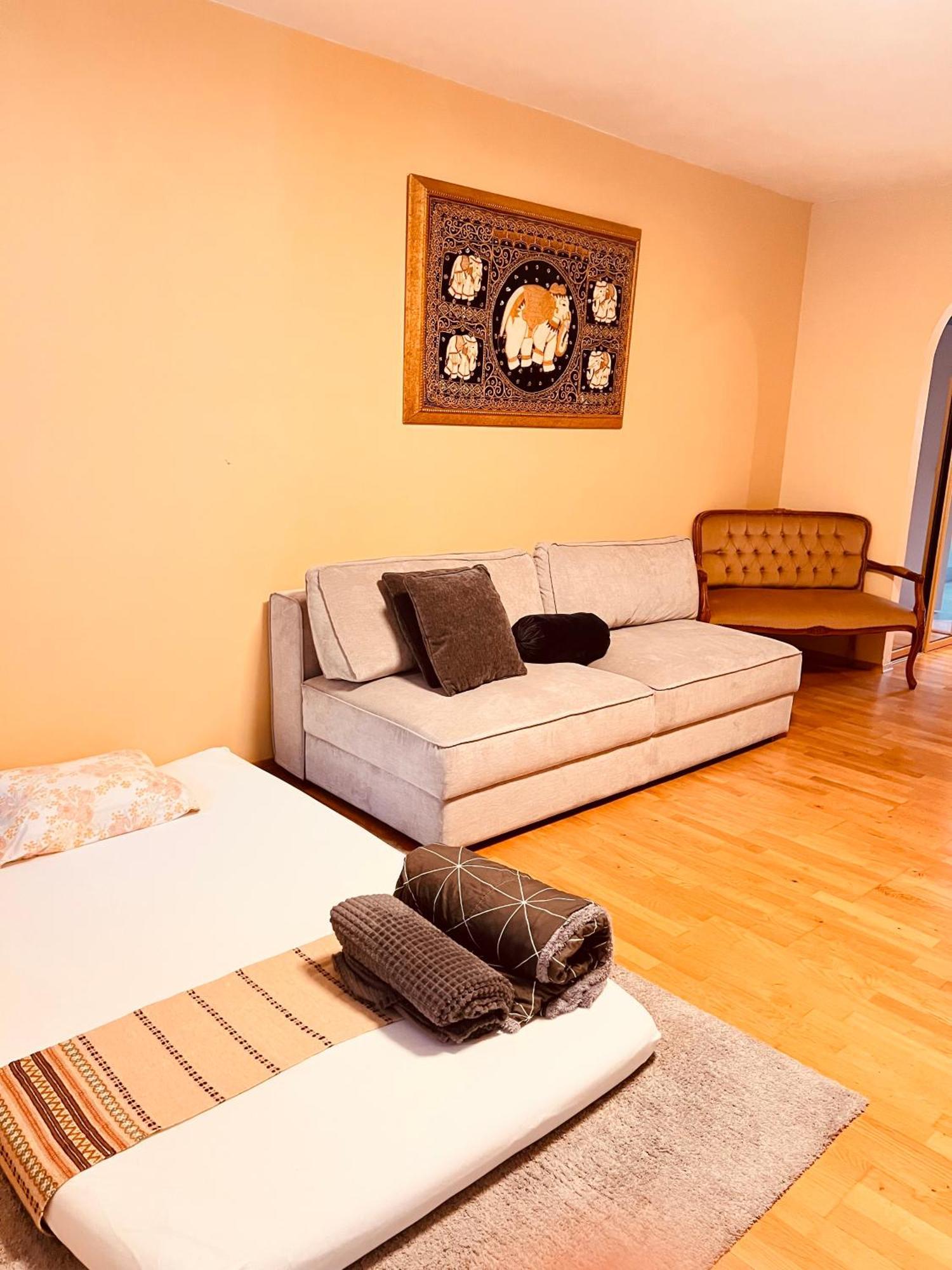 Luxury Service Apartment By Chanya Ålesund Esterno foto